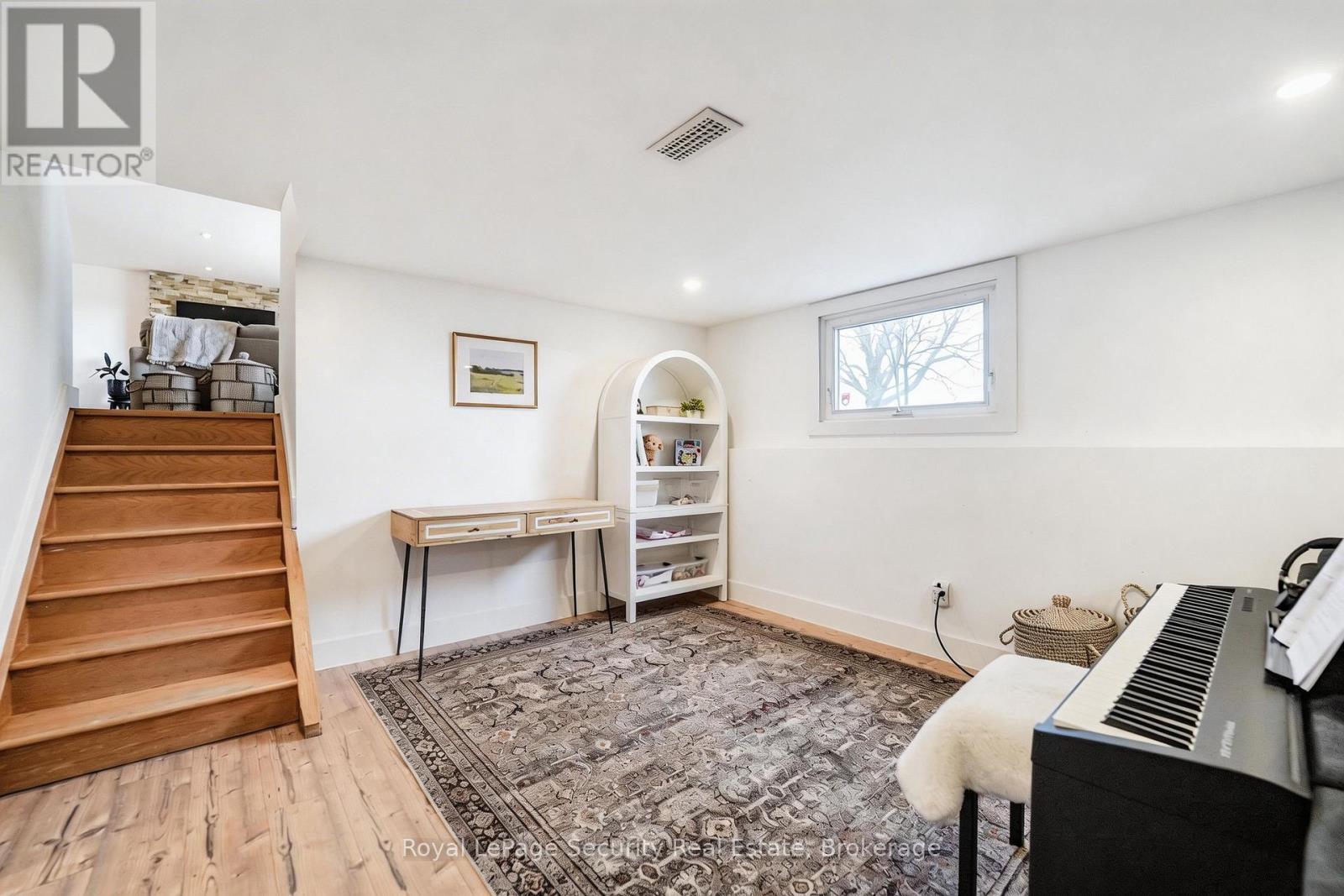 2564 15th Side Road, New Tecumseth, Ontario  L0G 1W0 - Photo 50 - N12990142