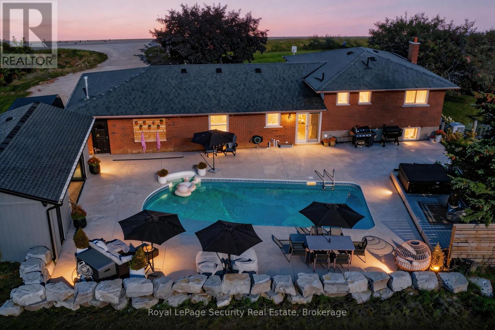 2564 15th Side Road, New Tecumseth, Ontario  L0G 1W0 - Photo 6 - N12990142