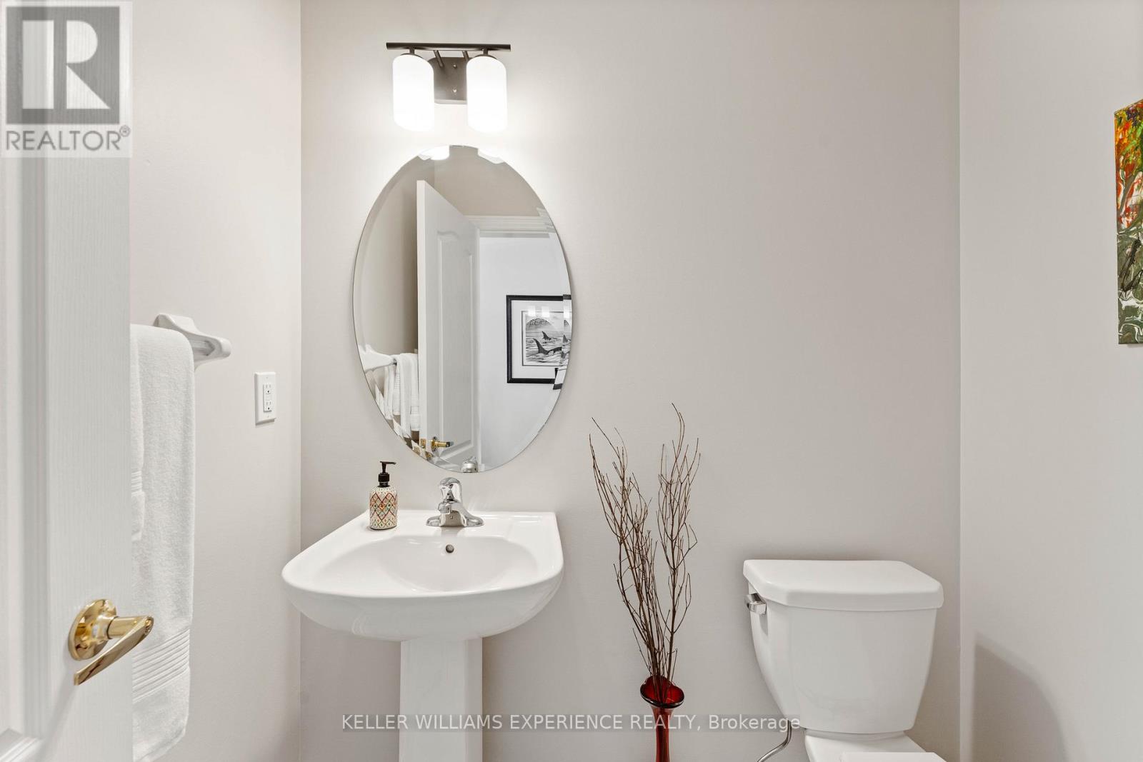 12 Greenwood Drive, Essa, Ontario  L3W 0N5 - Photo 10 - N12990182