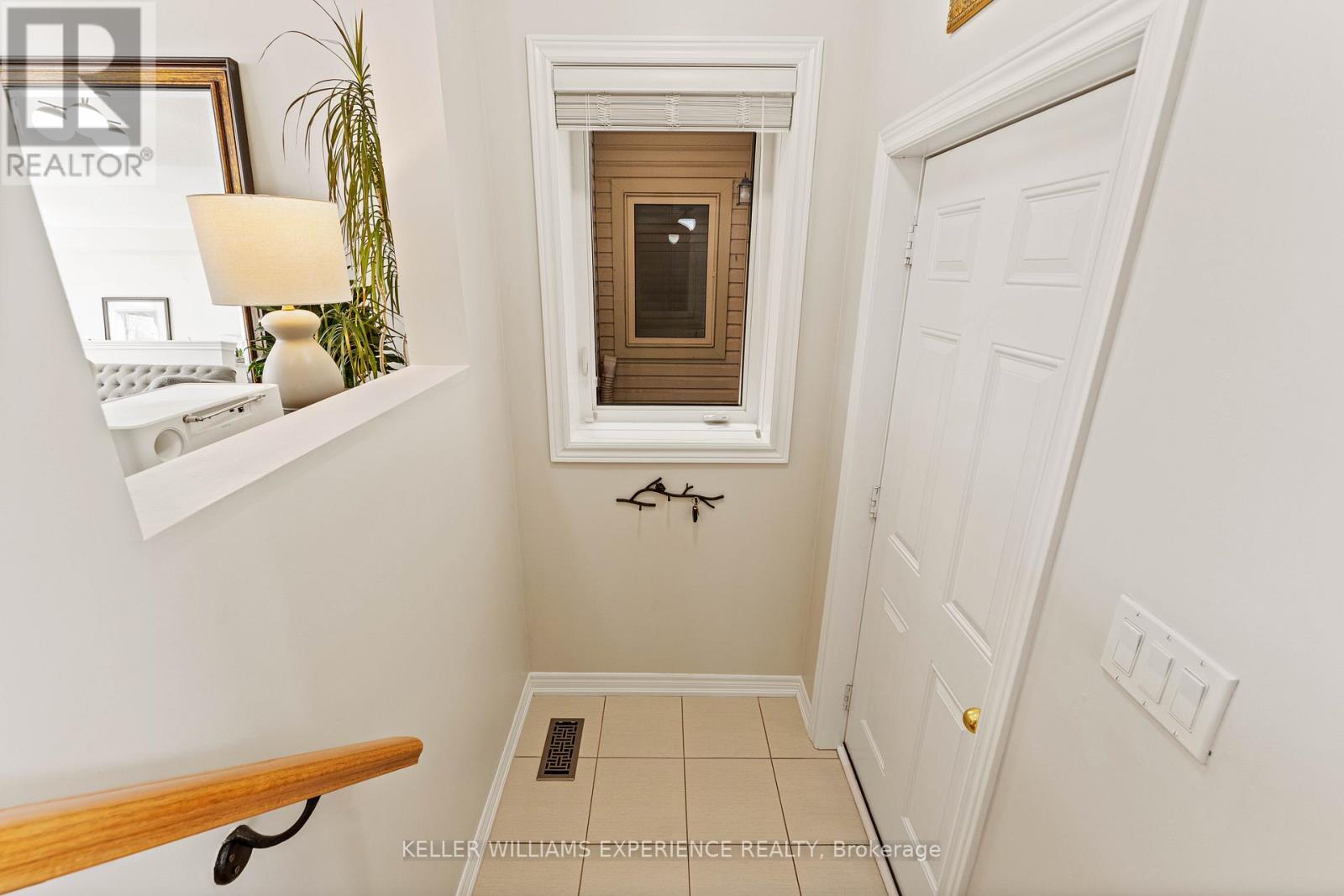 12 Greenwood Drive, Essa, Ontario  L3W 0N5 - Photo 11 - N12990182