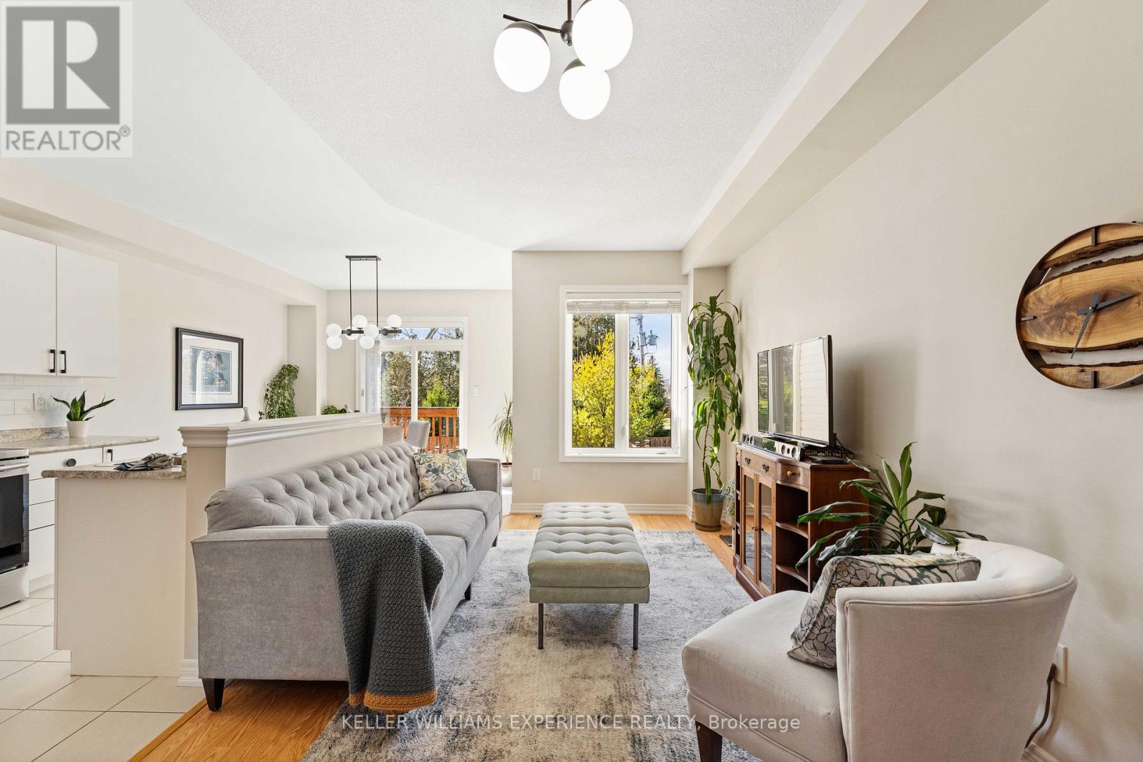 12 Greenwood Drive, Essa, Ontario  L3W 0N5 - Photo 12 - N12990182