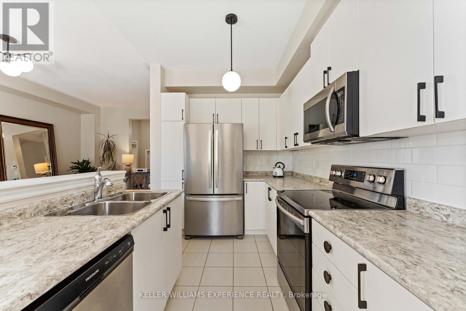 12 Greenwood Drive, Essa, Ontario  L3W 0N5 - Photo 15 - N12990182