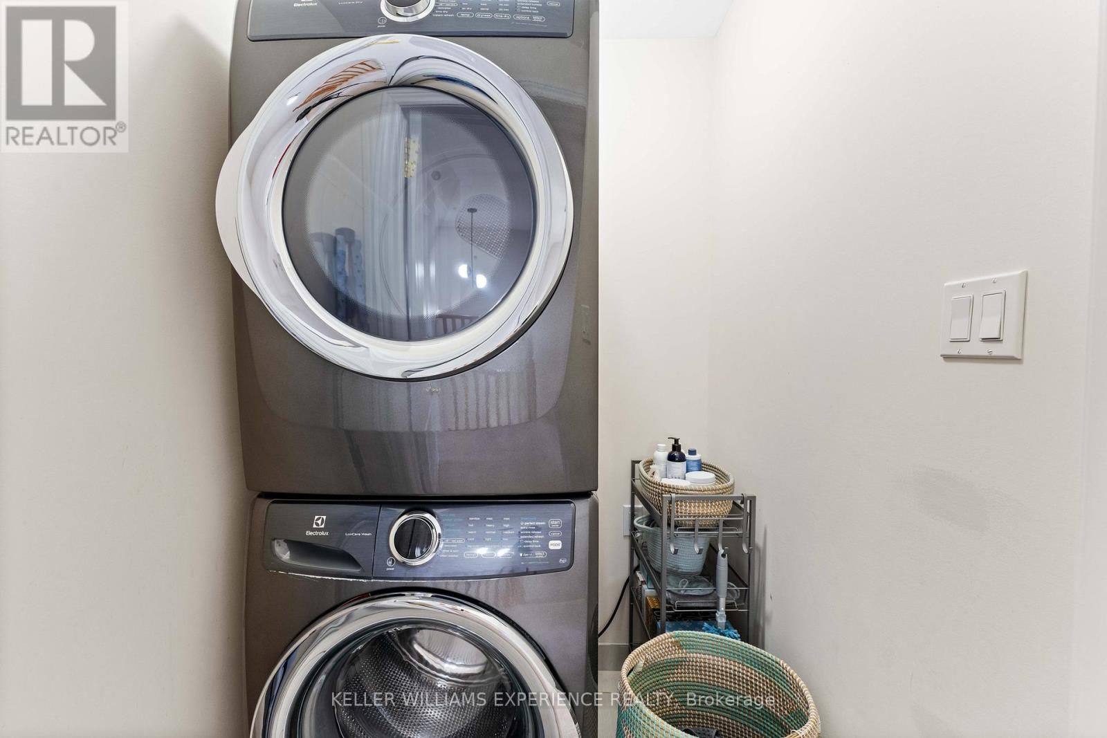 12 Greenwood Drive, Essa, Ontario  L3W 0N5 - Photo 22 - N12990182