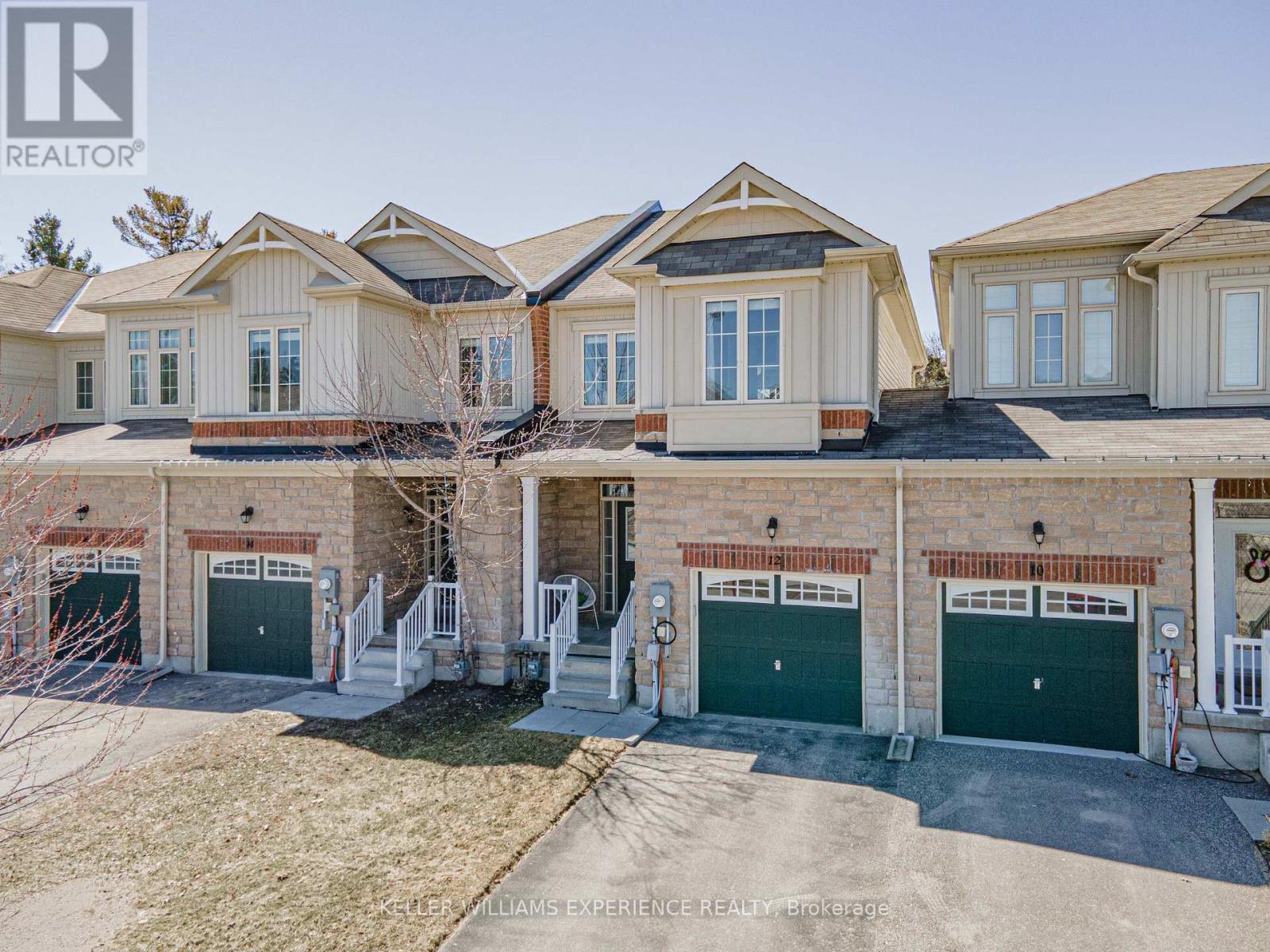 12 Greenwood Drive, Essa, Ontario  L3W 0N5 - Photo 3 - N12990182