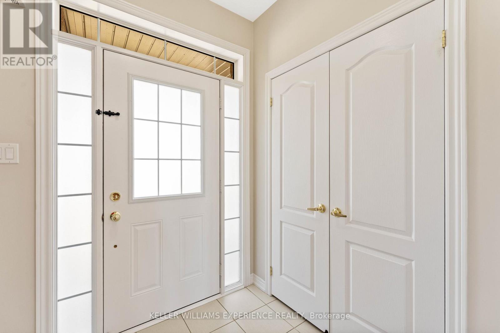 12 Greenwood Drive, Essa, Ontario  L3W 0N5 - Photo 9 - N12990182