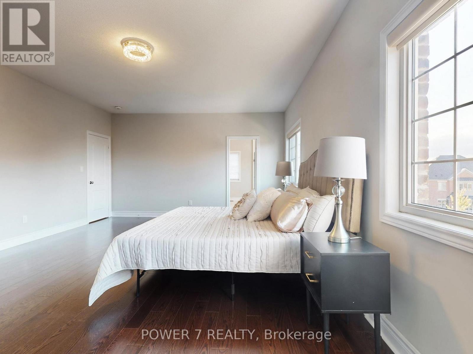 61 Match Point Court, Aurora, Ontario  L4G 3J1 - Photo 27 - N12990194