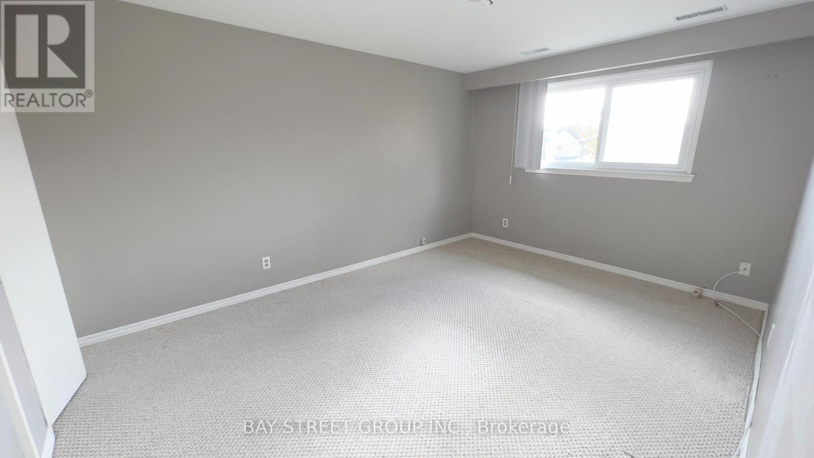 31 Colonsay Road, Markham, Ontario  L3T 3E9 - Photo 4 - N12990226