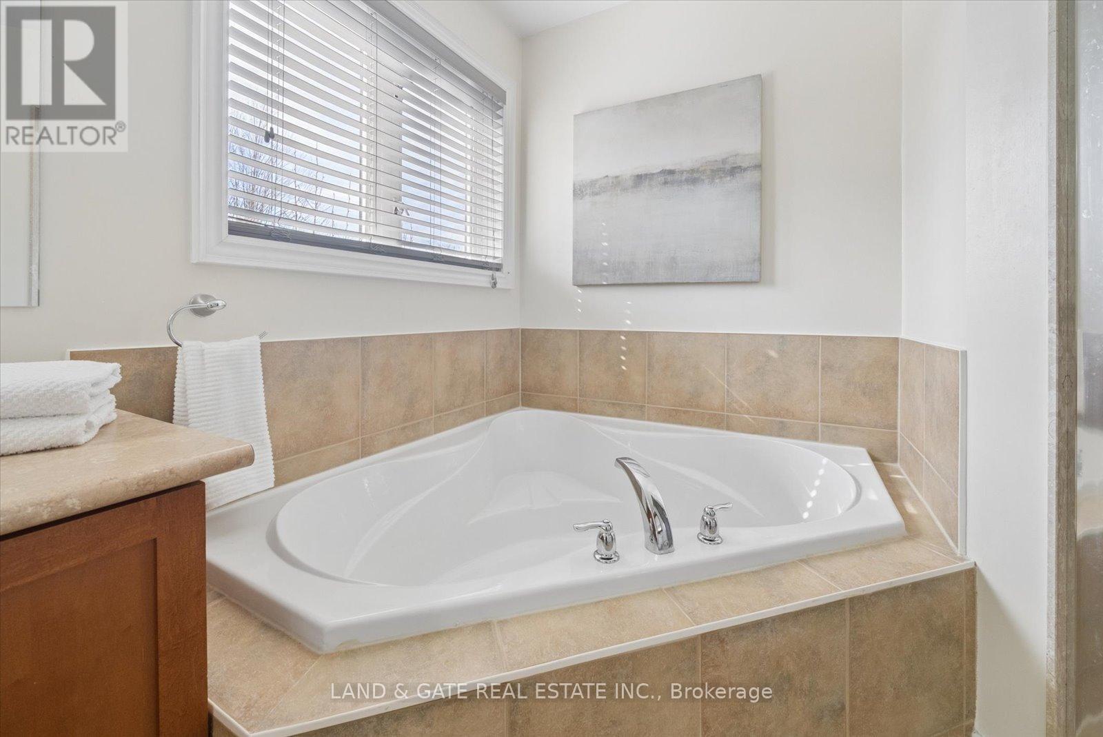 1329 Coldstream Drive, Oshawa, Ontario  L1K 0B5 - Photo 33 - E12981452