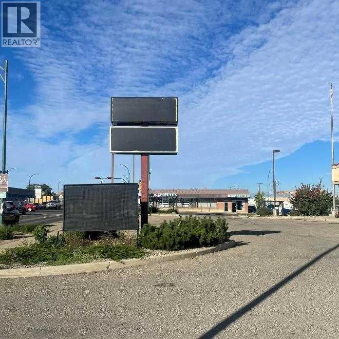 1303 3 Avenue S, Lethbridge, Alberta  T1J 0K4 - Photo 4 - A2300757