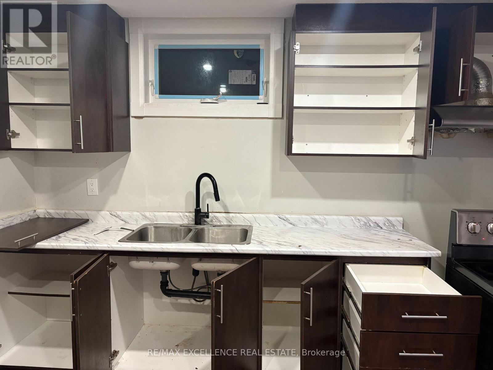 Basement - 31 Bernick Drive, Barrie, Ontario  L4M 5C1 - Photo 2 - S12990124