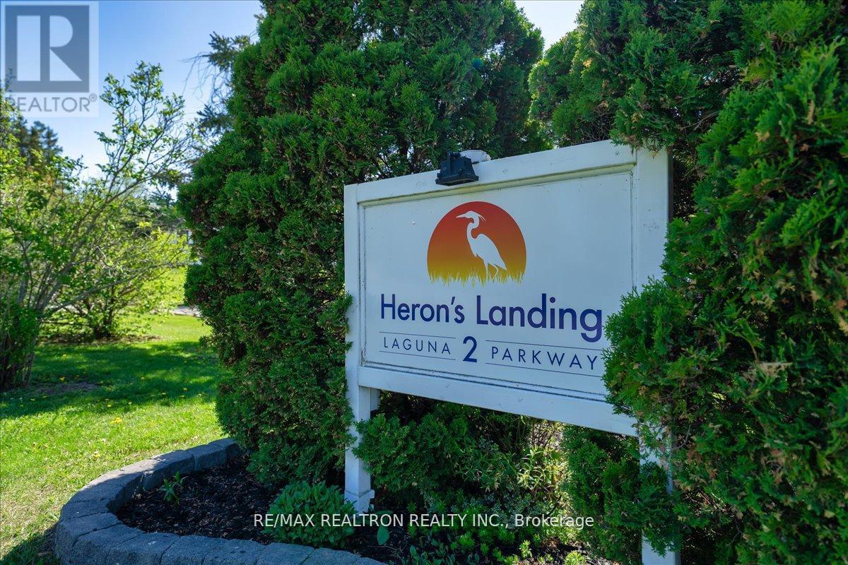 4 - 2 Laguna Parkway, Ramara, Ontario  L0K 1B0 - Photo 1 - S12990356
