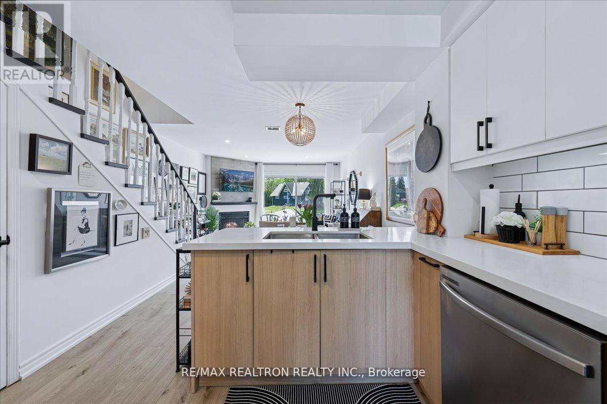 4 - 2 Laguna Parkway, Ramara, Ontario  L0K 1B0 - Photo 13 - S12990356