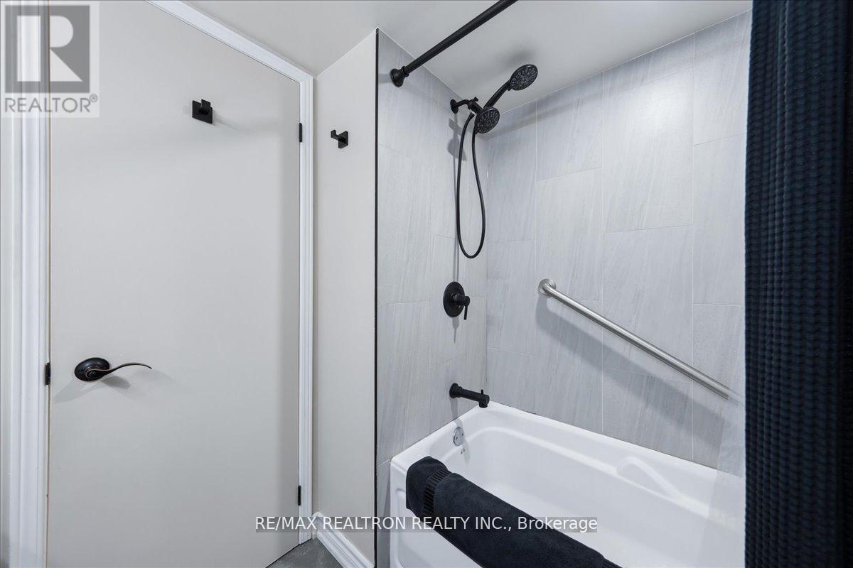 4 - 2 Laguna Parkway, Ramara, Ontario  L0K 1B0 - Photo 21 - S12990356