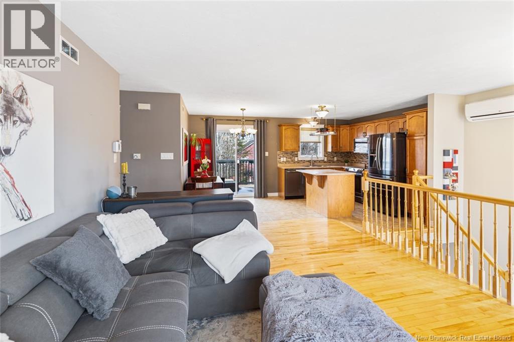 75 Mcandrew Street, Moncton, New Brunswick  E1G 4Z2 - Photo 4 - NB136808