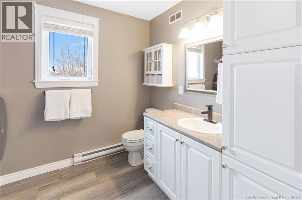 75 Mcandrew Street, Moncton, New Brunswick  E1G 4Z2 - Photo 13 - NB136808