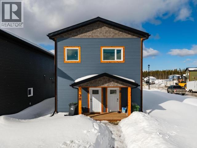 38 Wyvern Avenue, Whitehorse, Yukon Y1A 0T6 - Photo 2 - 17168