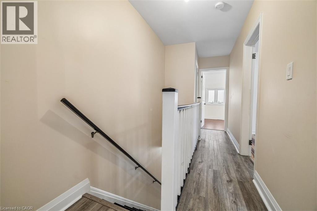 56 James Street, Dundas, Ontario  L9H 2J7 - Photo 14 - 40818859