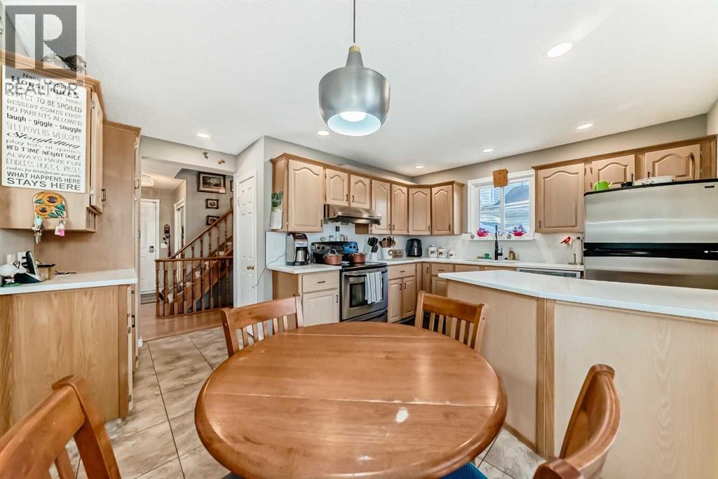 8 Meadow Place SE, Airdrie, Alberta T4A 1W4 - Photo 10 - A2299404