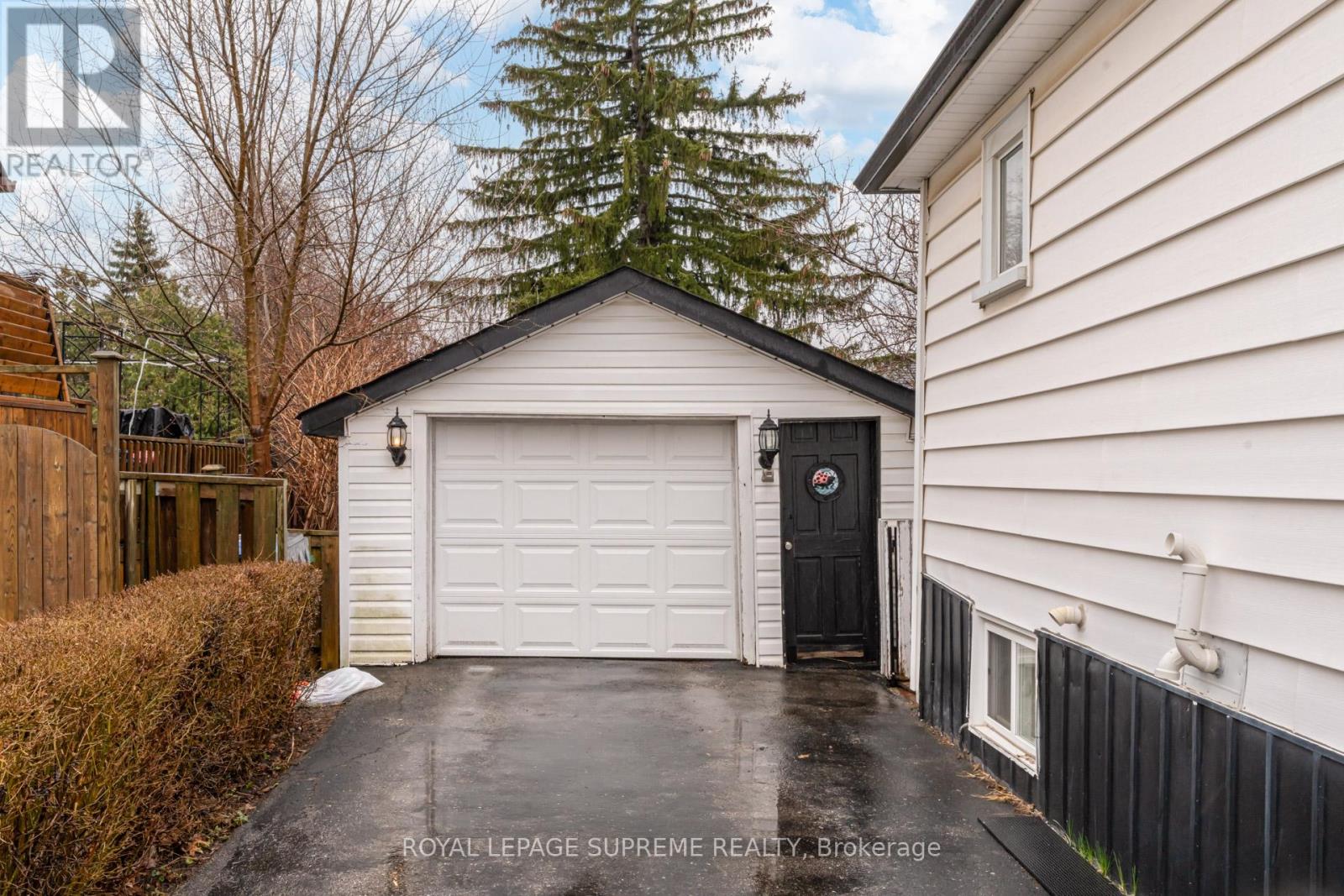 21 Murray Street, Brampton, Ontario  L6X 1R6 - Photo 17 - W12990104