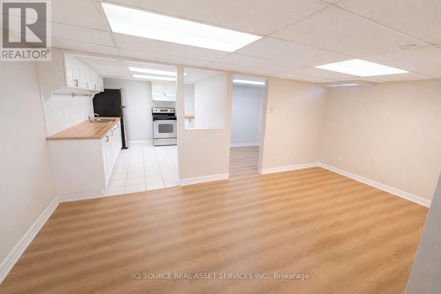 Basement - 31 Greenwood Crescent, Brampton, Ontario  L6S 1T2 - Photo 4 - W12990152