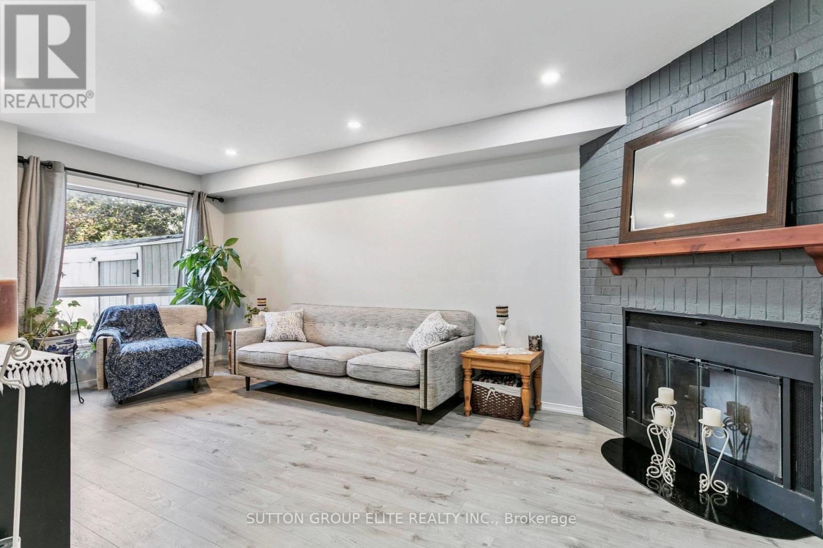 5824 Prairie Circle, Mississauga, Ontario  L5N 6B4 - Photo 15 - W12990178