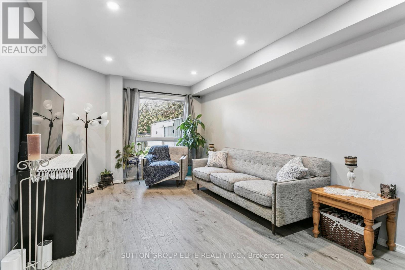 5824 Prairie Circle, Mississauga, Ontario  L5N 6B4 - Photo 16 - W12990178