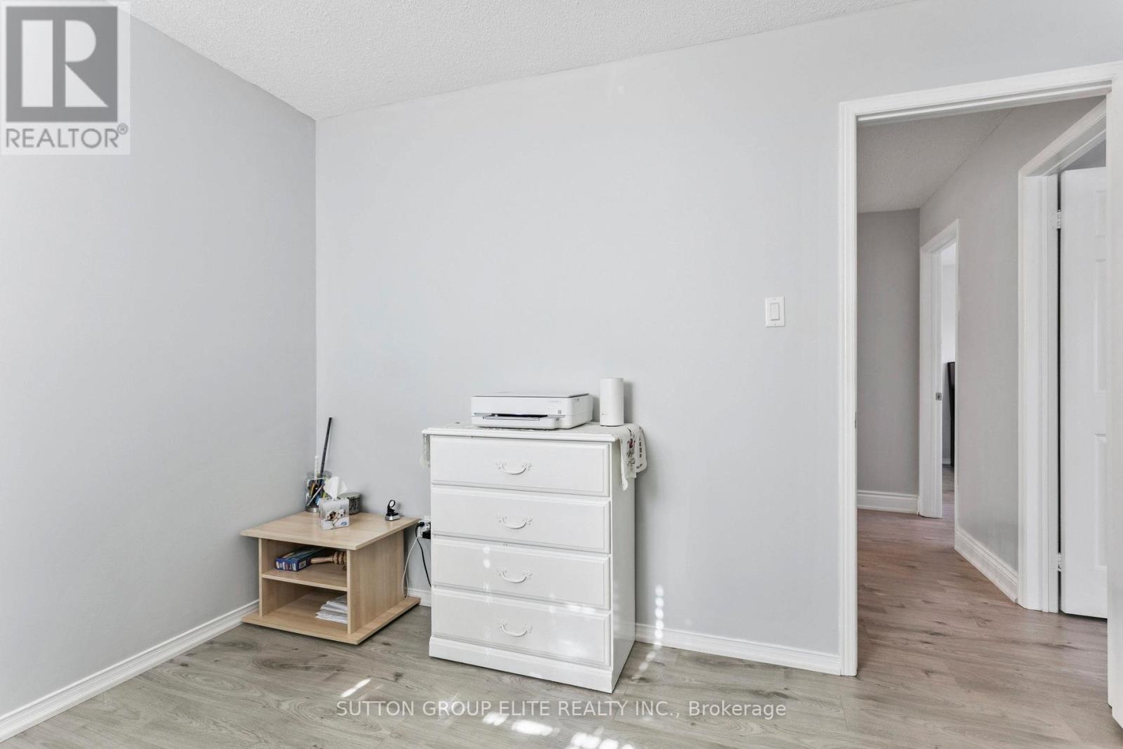 5824 Prairie Circle, Mississauga, Ontario  L5N 6B4 - Photo 25 - W12990178