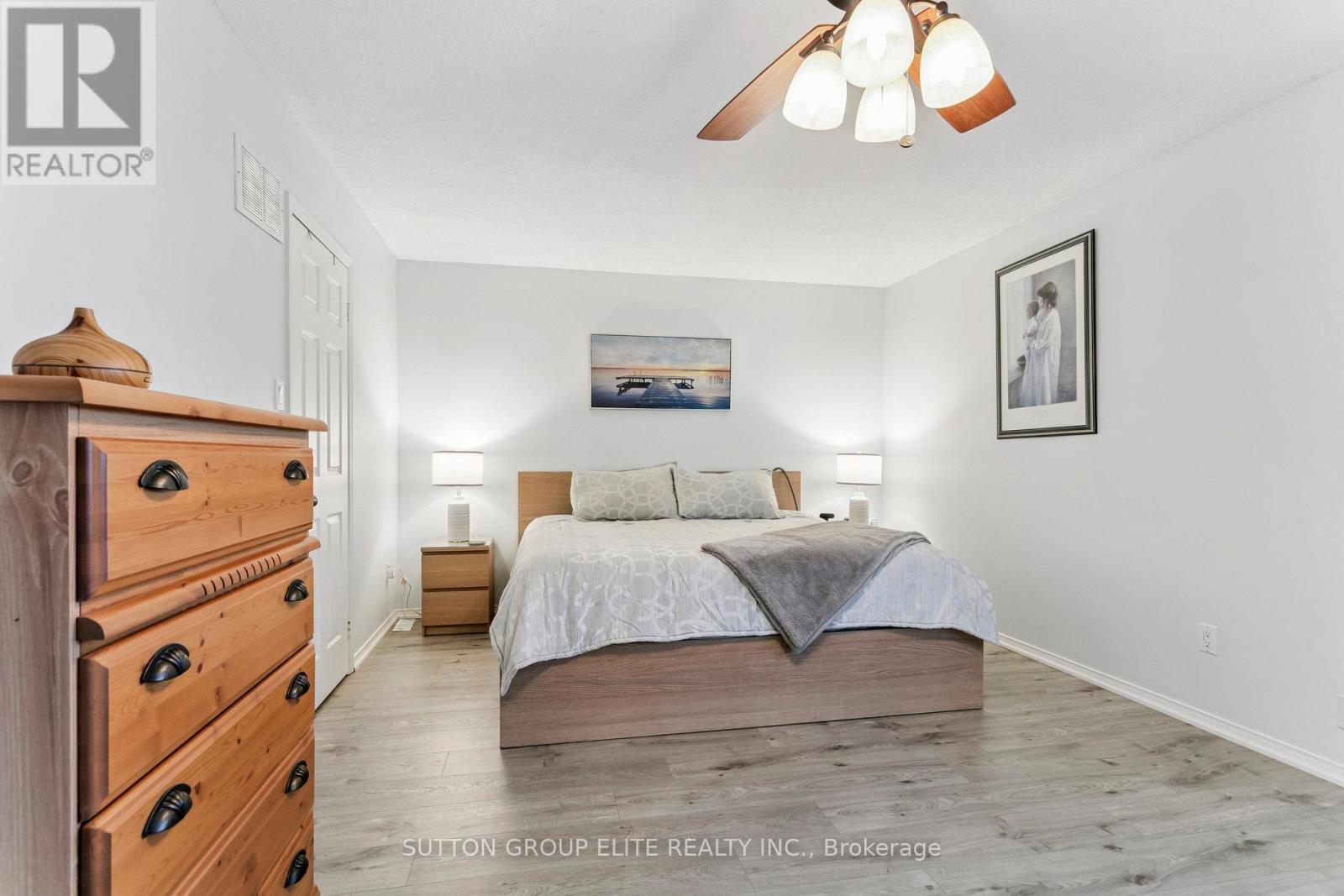 5824 Prairie Circle, Mississauga, Ontario  L5N 6B4 - Photo 31 - W12990178