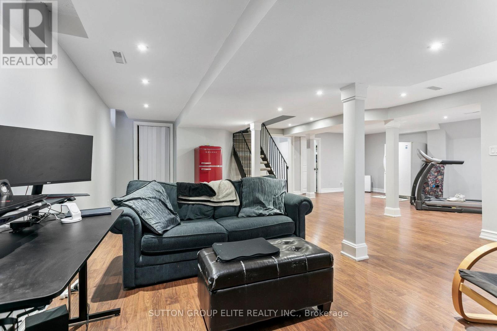 5824 Prairie Circle, Mississauga, Ontario  L5N 6B4 - Photo 41 - W12990178