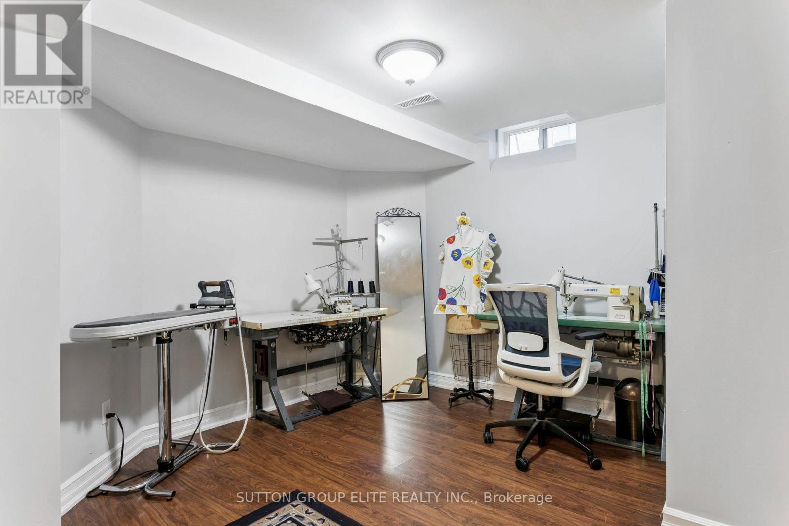 5824 Prairie Circle, Mississauga, Ontario  L5N 6B4 - Photo 45 - W12990178