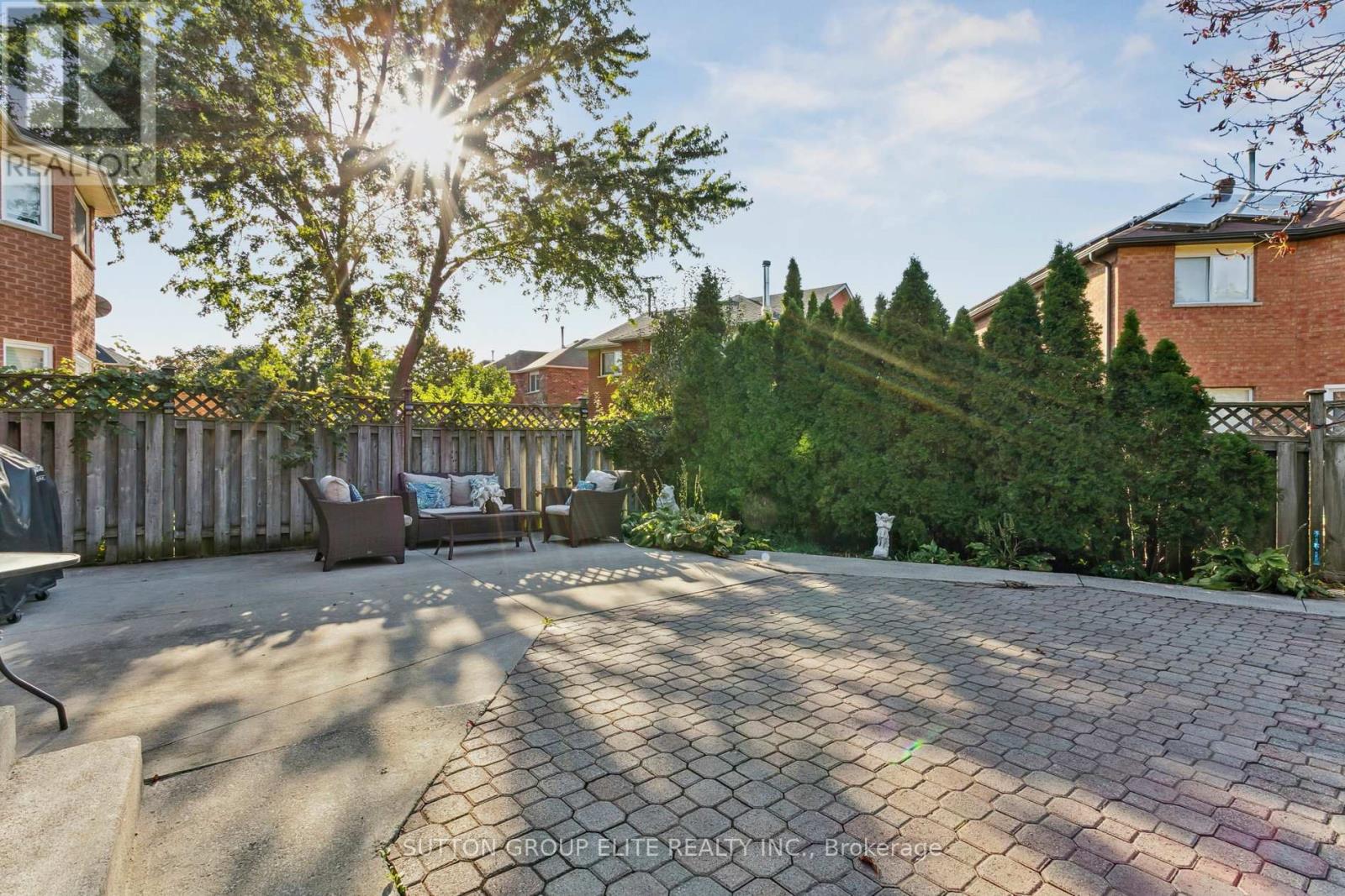 5824 Prairie Circle, Mississauga, Ontario  L5N 6B4 - Photo 47 - W12990178