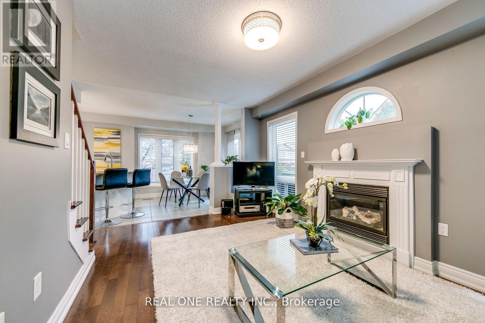 368 Kittridge Road, Oakville, Ontario  L6H 7K6 - Photo 19 - W12990206