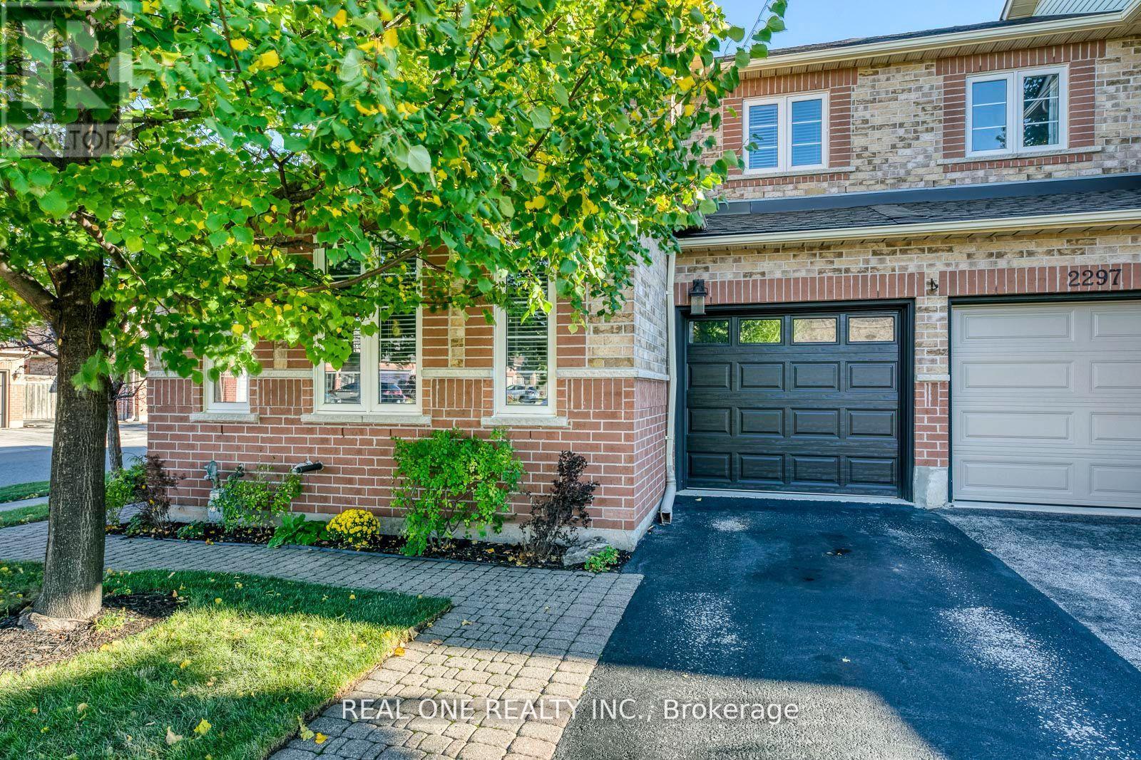 368 Kittridge Road, Oakville, Ontario  L6H 7K6 - Photo 3 - W12990206