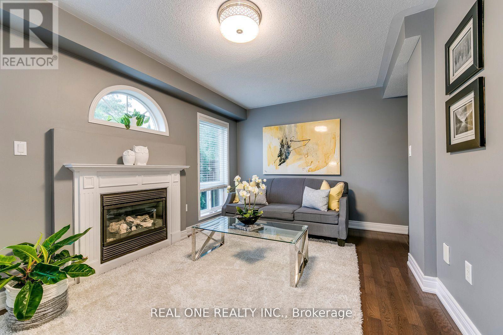 368 Kittridge Road, Oakville, Ontario  L6H 7K6 - Photo 5 - W12990206