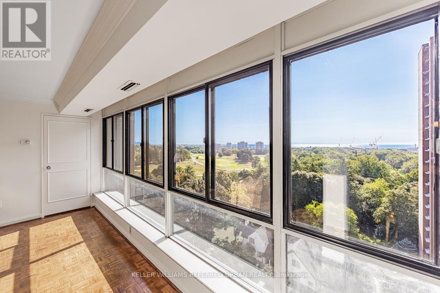 1409 - 1400 Dixie Road, Mississauga, Ontario  L5E 3E1 - Photo 10 - W12990210