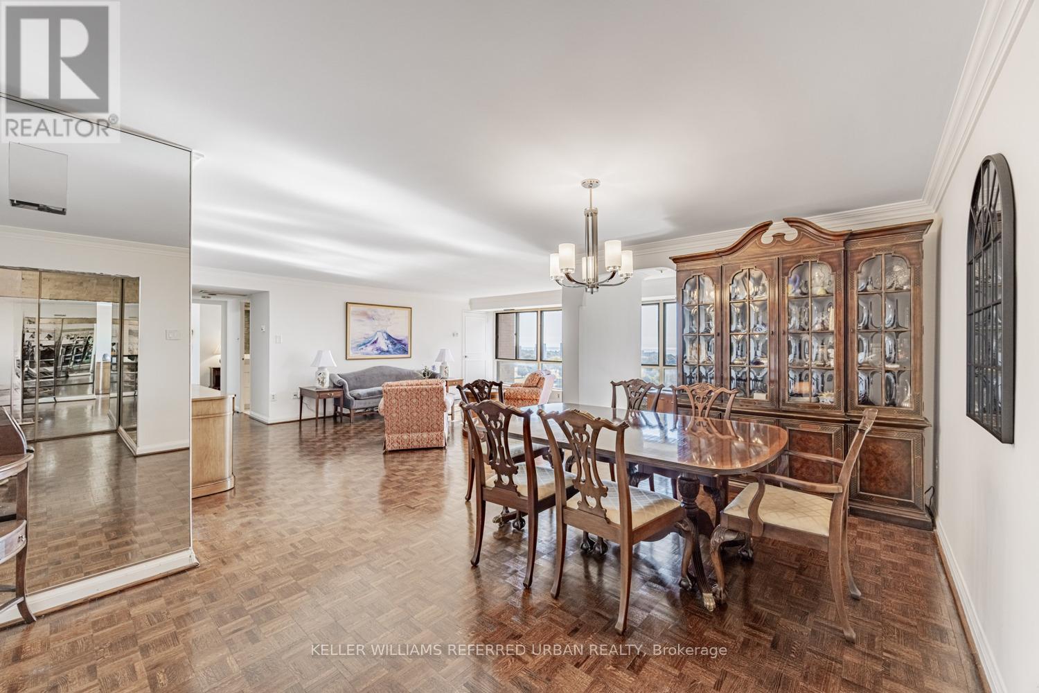 1409 - 1400 Dixie Road, Mississauga, Ontario  L5E 3E1 - Photo 5 - W12990210