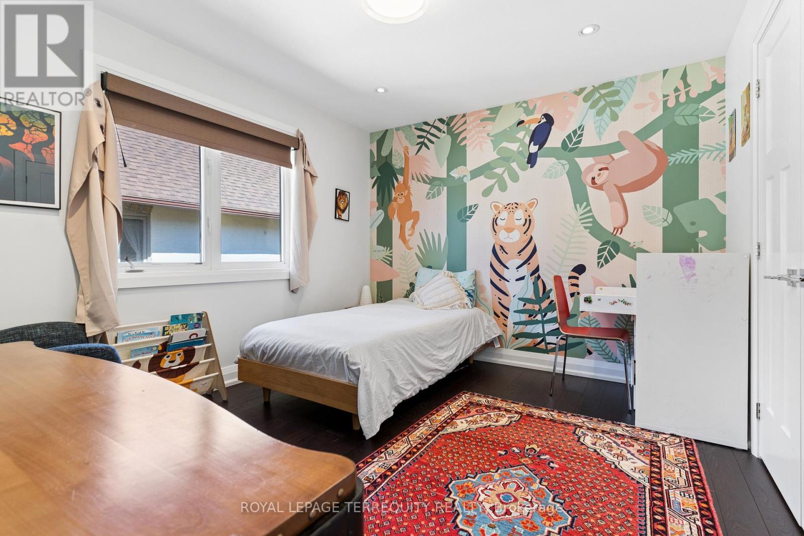 83 Humbercrest Boulevard, Toronto, Ontario M6S 4L2 - Photo 18 - W12990212