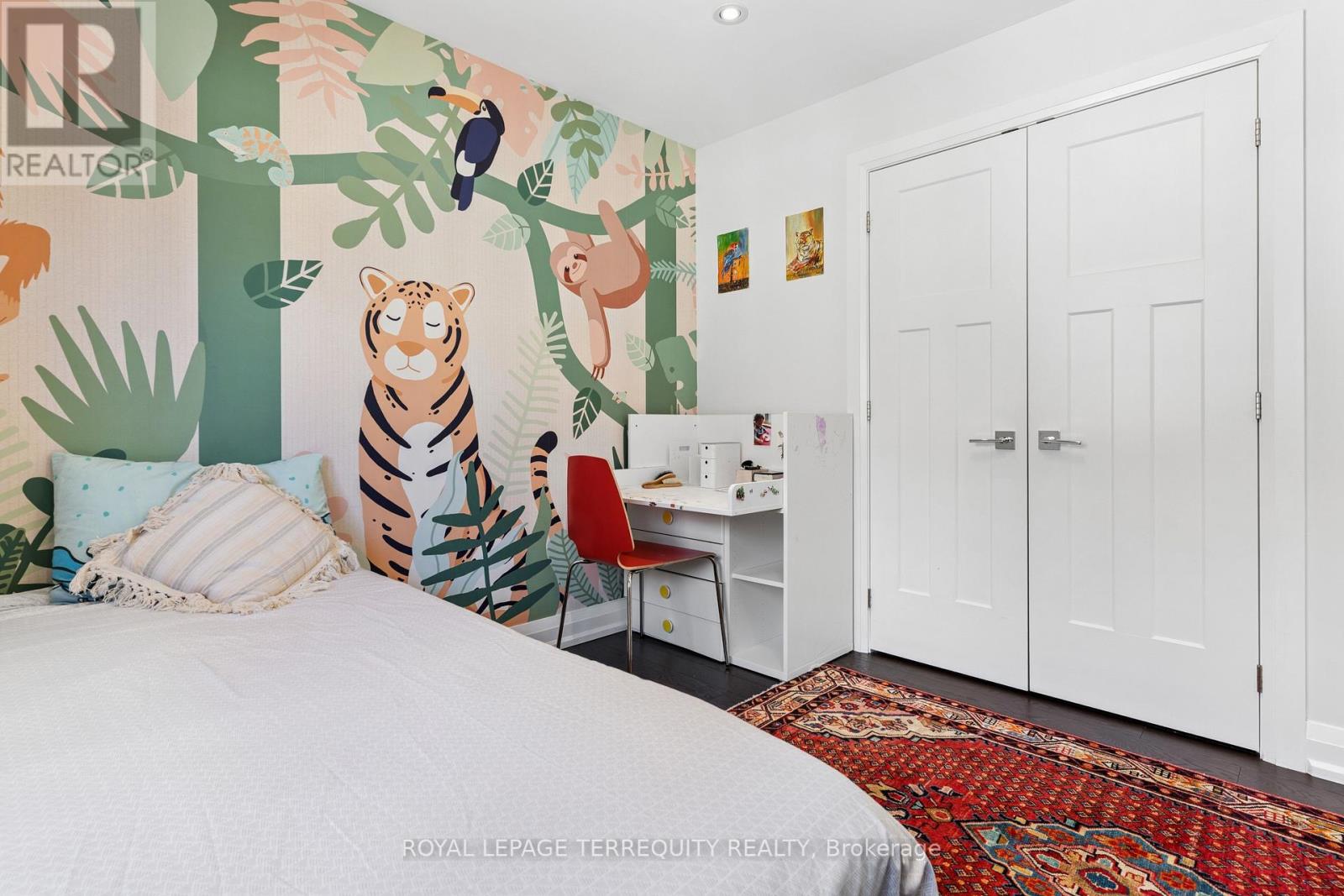 83 Humbercrest Boulevard, Toronto, Ontario M6S 4L2 - Photo 19 - W12990212