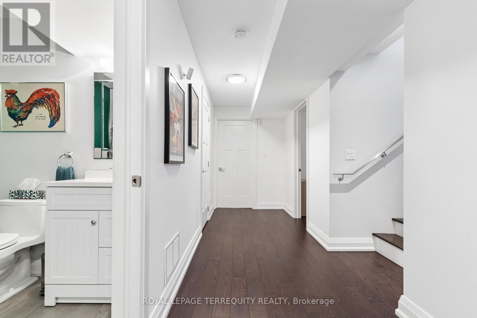 83 Humbercrest Boulevard, Toronto, Ontario M6S 4L2 - Photo 29 - W12990212