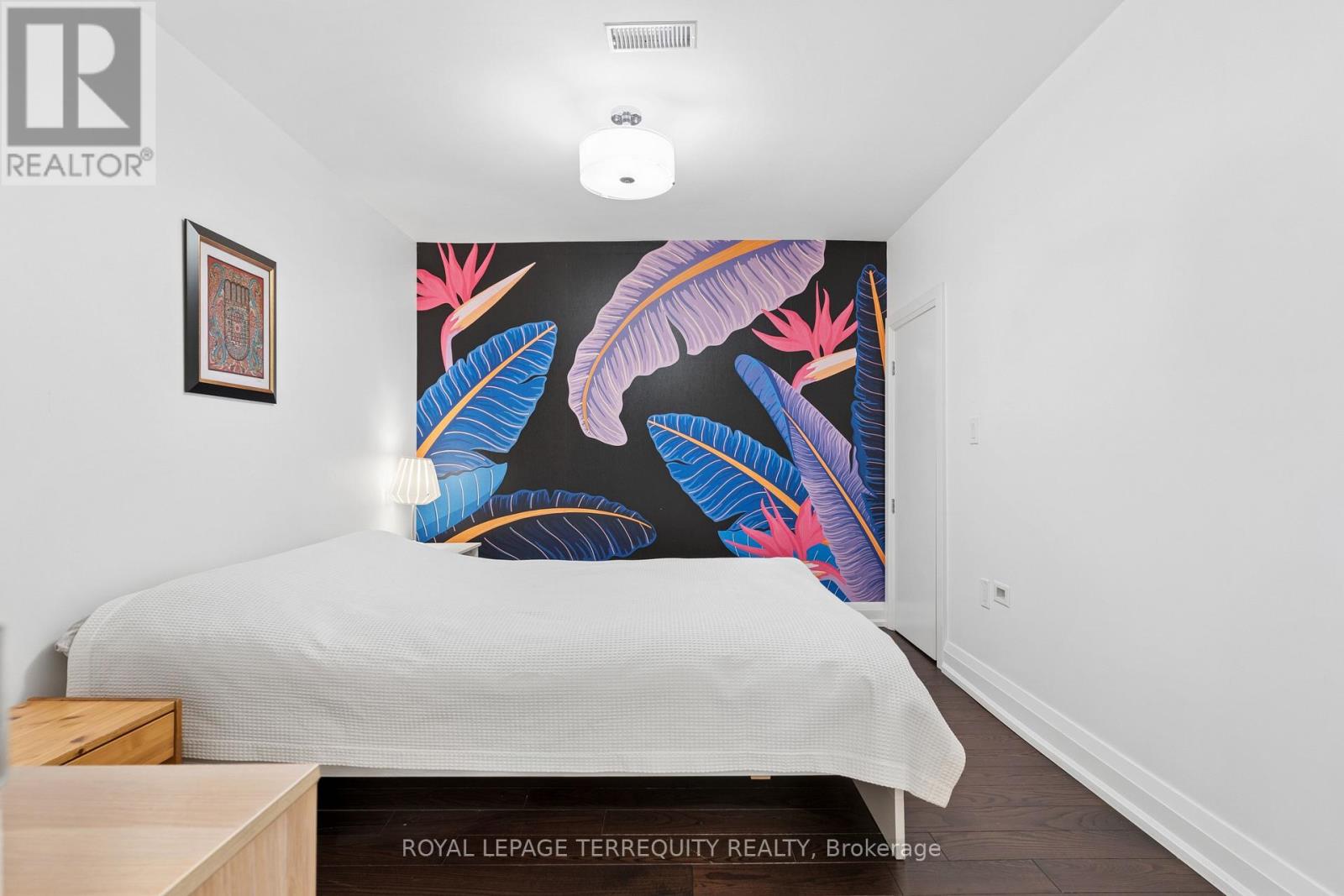 83 Humbercrest Boulevard, Toronto, Ontario M6S 4L2 - Photo 31 - W12990212