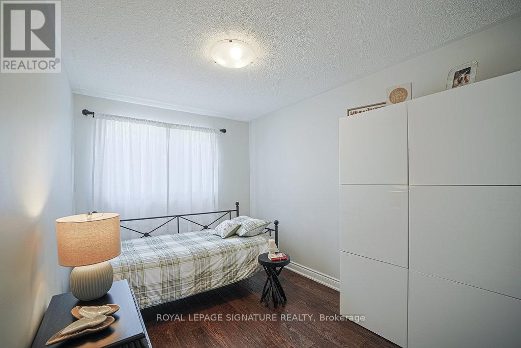 1106 Highgate Place, Mississauga, Ontario  L4W 3H4 - Photo 33 - W12990214