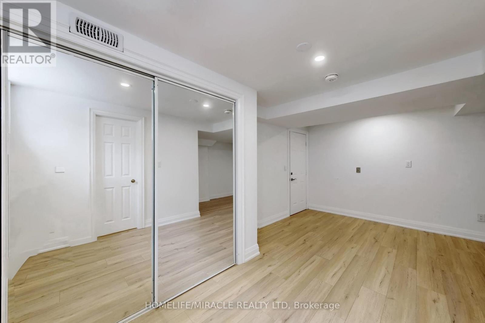 14 Rodwell Court, Brampton, Ontario  L6Y 4G7 - Photo 33 - W12990218