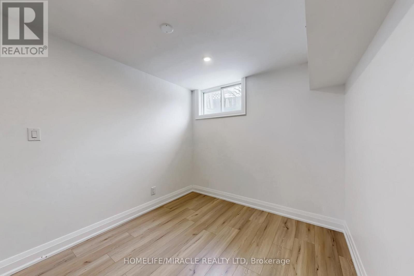 14 Rodwell Court, Brampton, Ontario  L6Y 4G7 - Photo 37 - W12990218