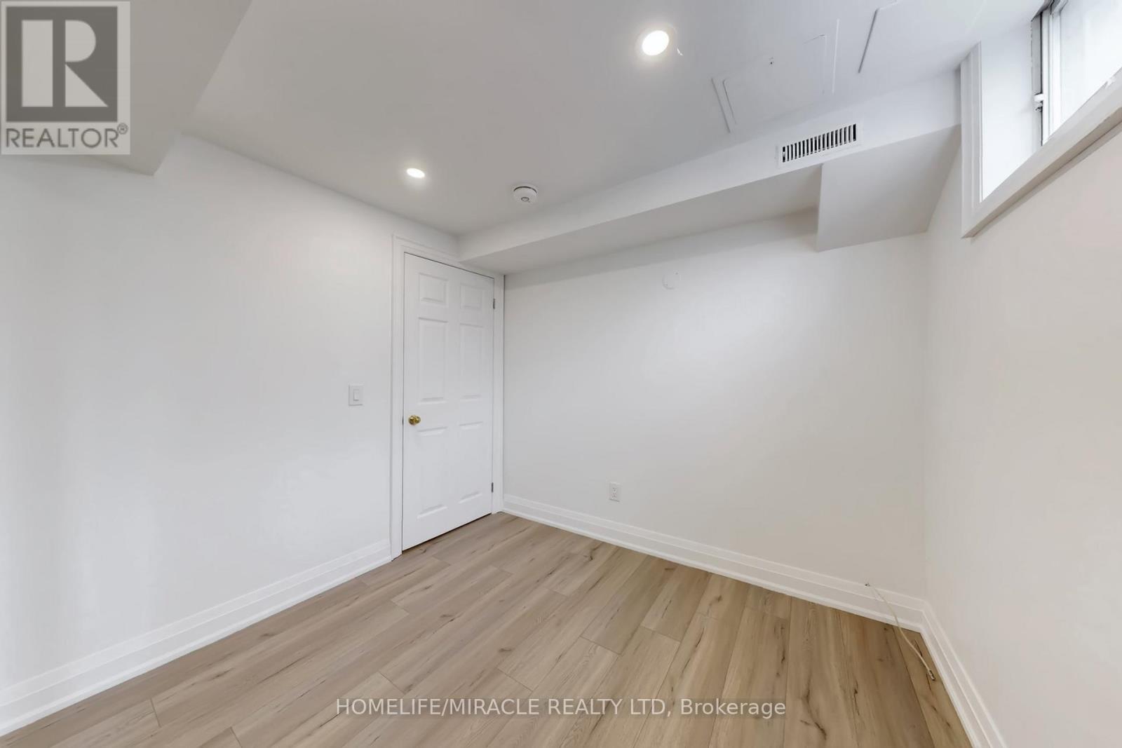 14 Rodwell Court, Brampton, Ontario  L6Y 4G7 - Photo 40 - W12990218