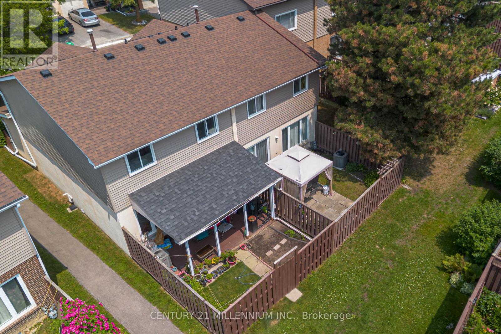 69 - 69 Carisbrooke Court, Brampton, Ontario  L6S 3K1 - Photo 36 - W12990234