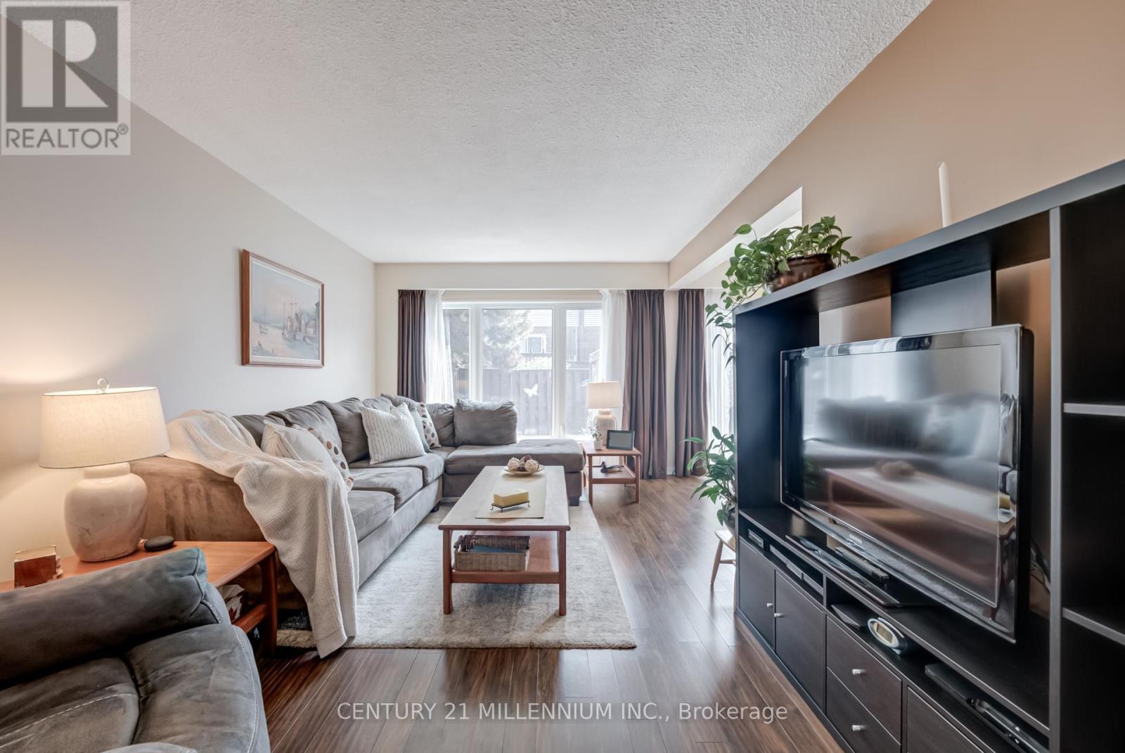 69 - 69 Carisbrooke Court, Brampton, Ontario  L6S 3K1 - Photo 8 - W12990234