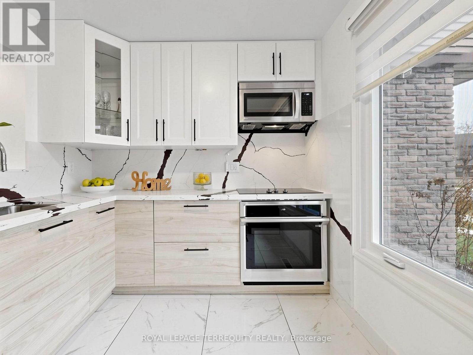 49 - 6730 Falconer Drive, Mississauga, Ontario  L5N 1L5 - Photo 6 - W12990240