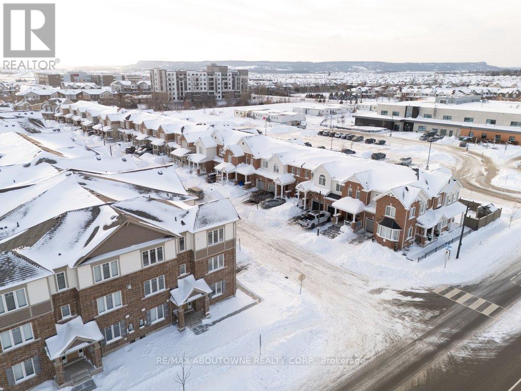 1133 Duignan Crescent, Milton, Ontario  L9E 1C3 - Photo 42 - W12990252