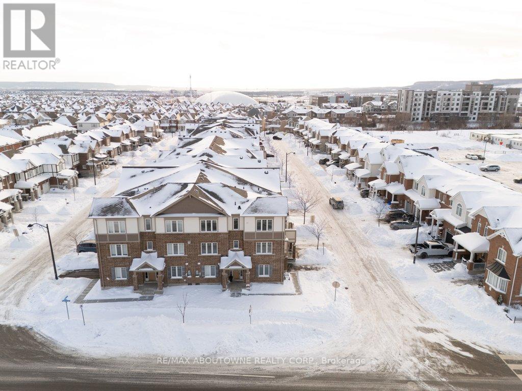 1133 Duignan Crescent, Milton, Ontario  L9E 1C3 - Photo 48 - W12990252