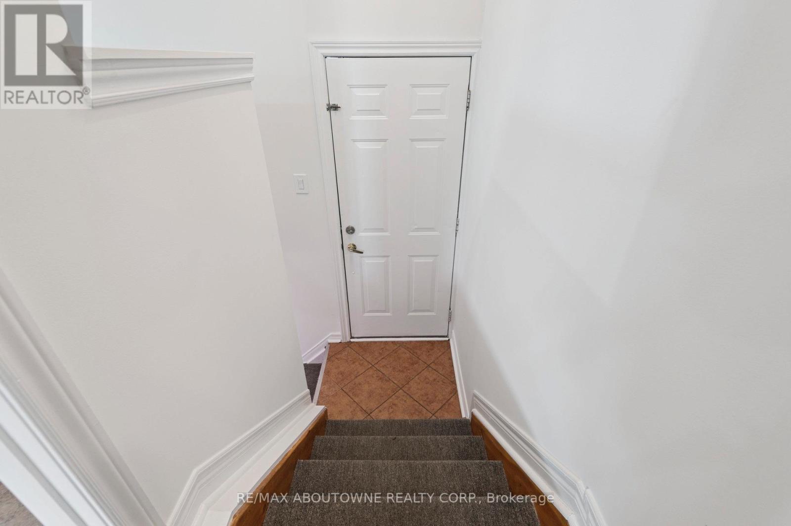 37 Brome Road, Toronto, Ontario  M6L 1T5 - Photo 25 - W12990326